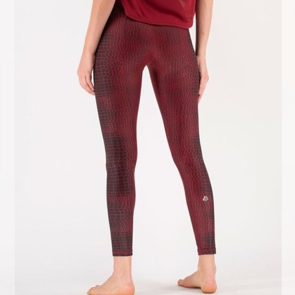 Alpha Prime Apparel Red Black Croc Nile Workout Leggings, Medium - Picture 2 of 13